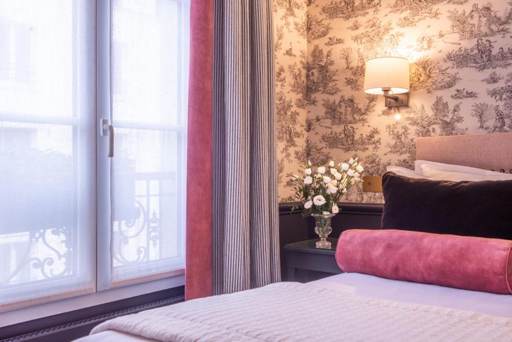Hotel Du Champ De Mars Paris Bagian luar foto